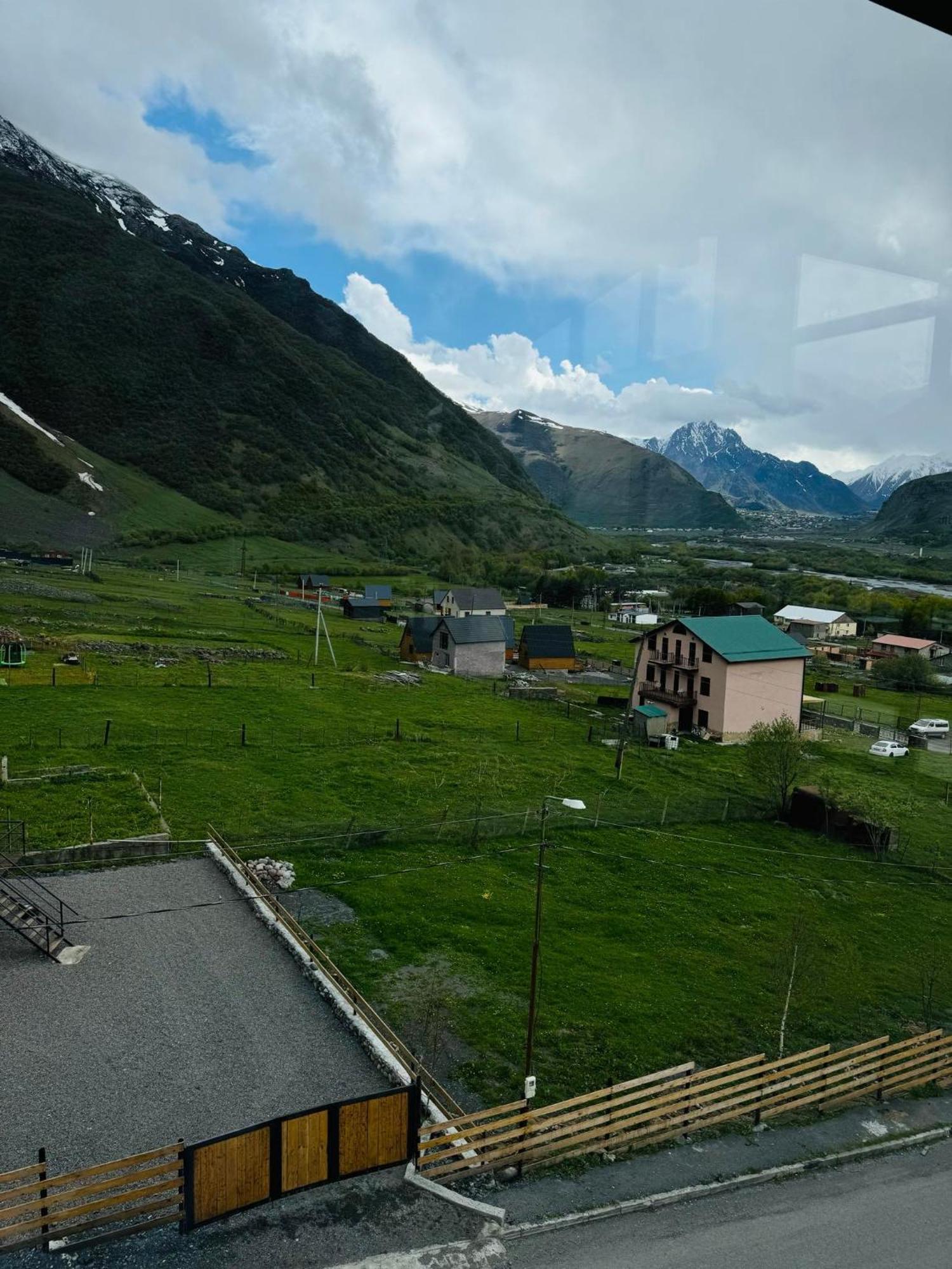 فندق Chalet Kazbegi المظهر الخارجي الصورة